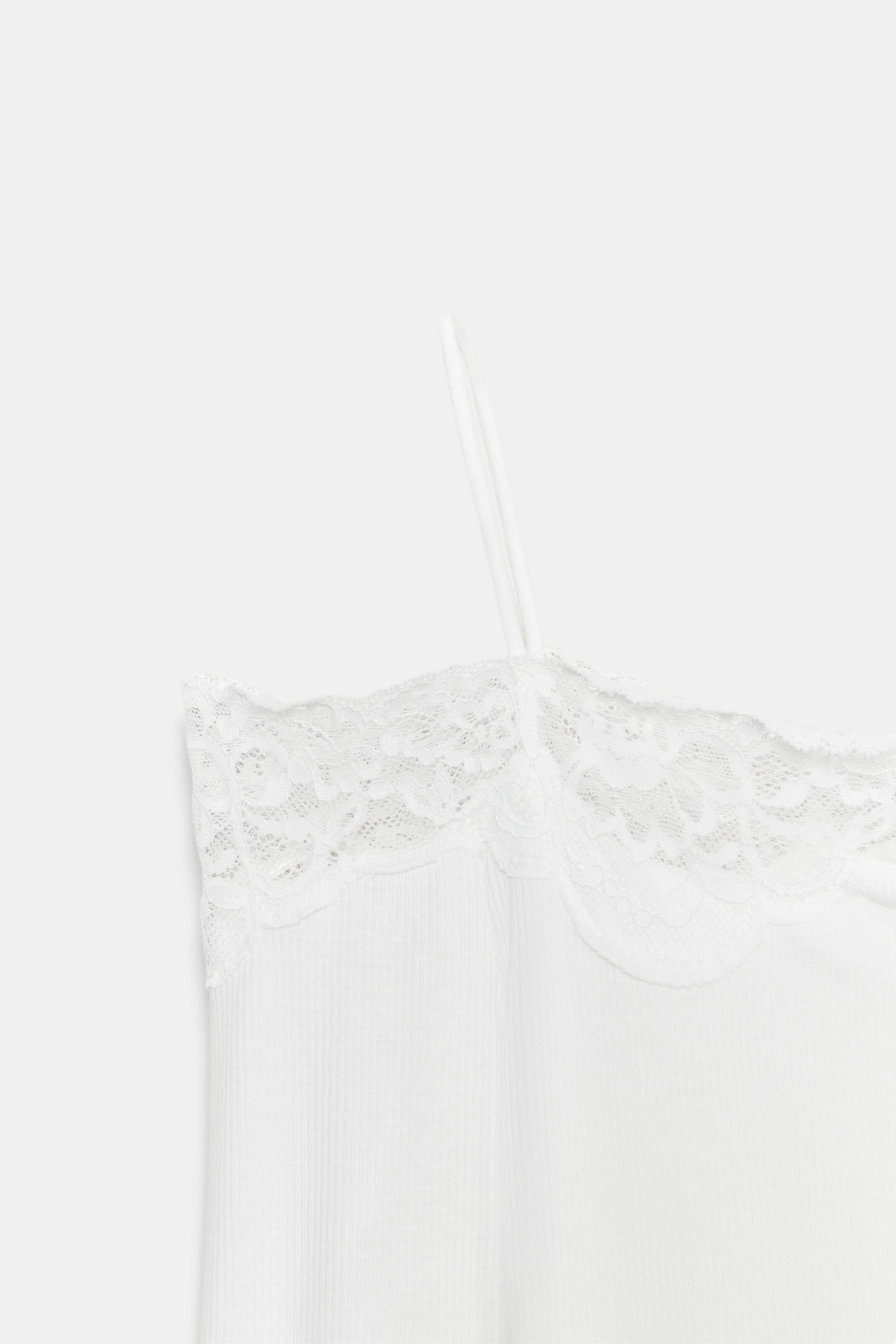 OFF-THE-SHOULDER T-SHIRT